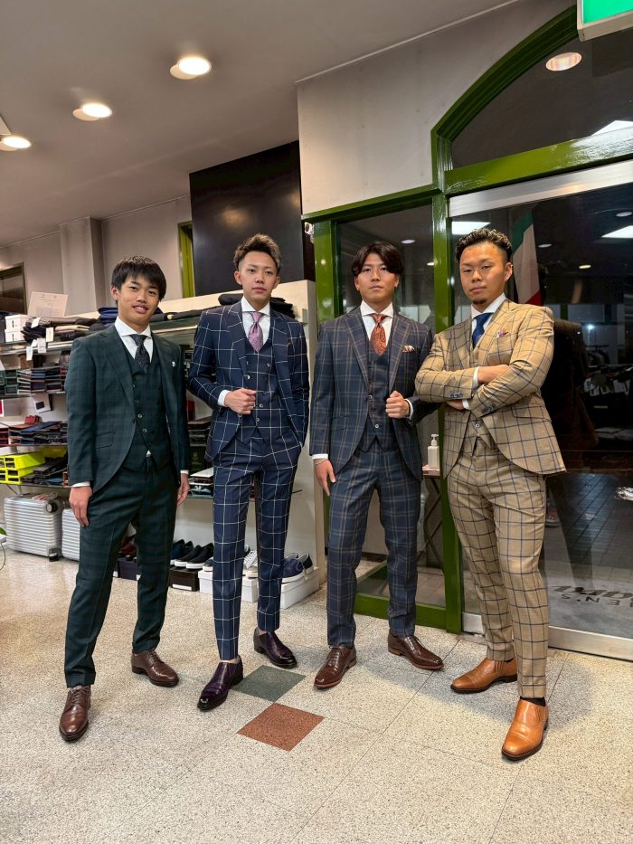 【在庫売り尽くし大セール♪】成人式の和装やスーツ姿をよりゴージャスに♪ 在庫売り尽くし大セール♪】成人式の和装やスーツ姿をよりゴージャス